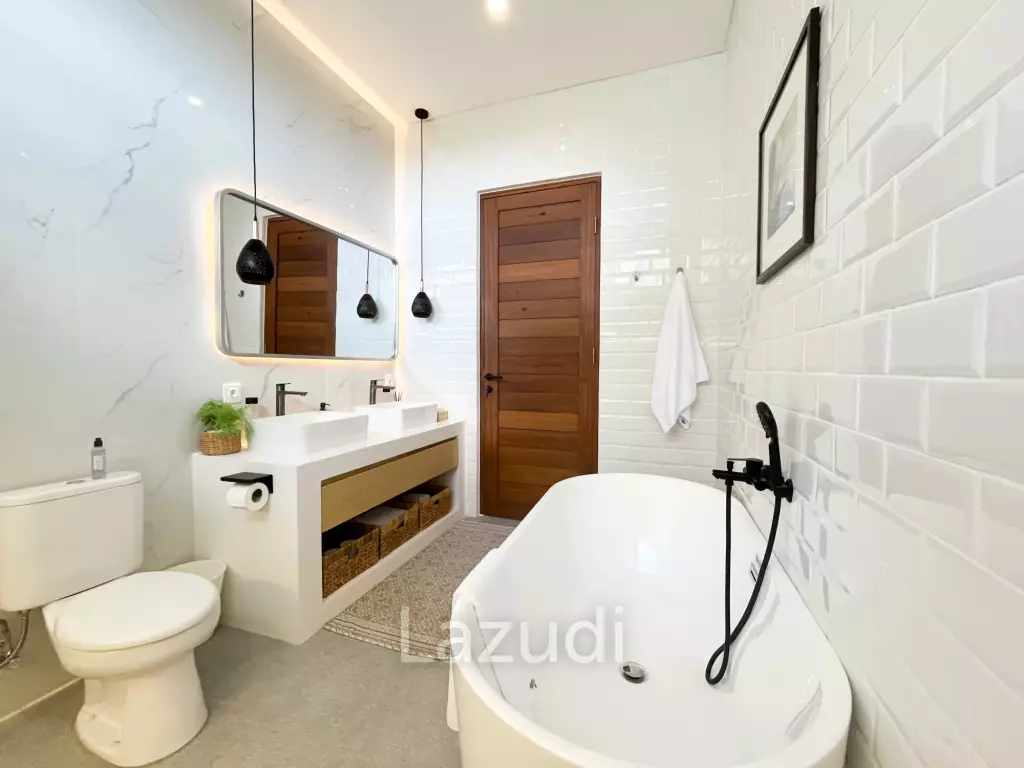Ultra-Modern villa Situated beachside Pererenan with 44-year lease