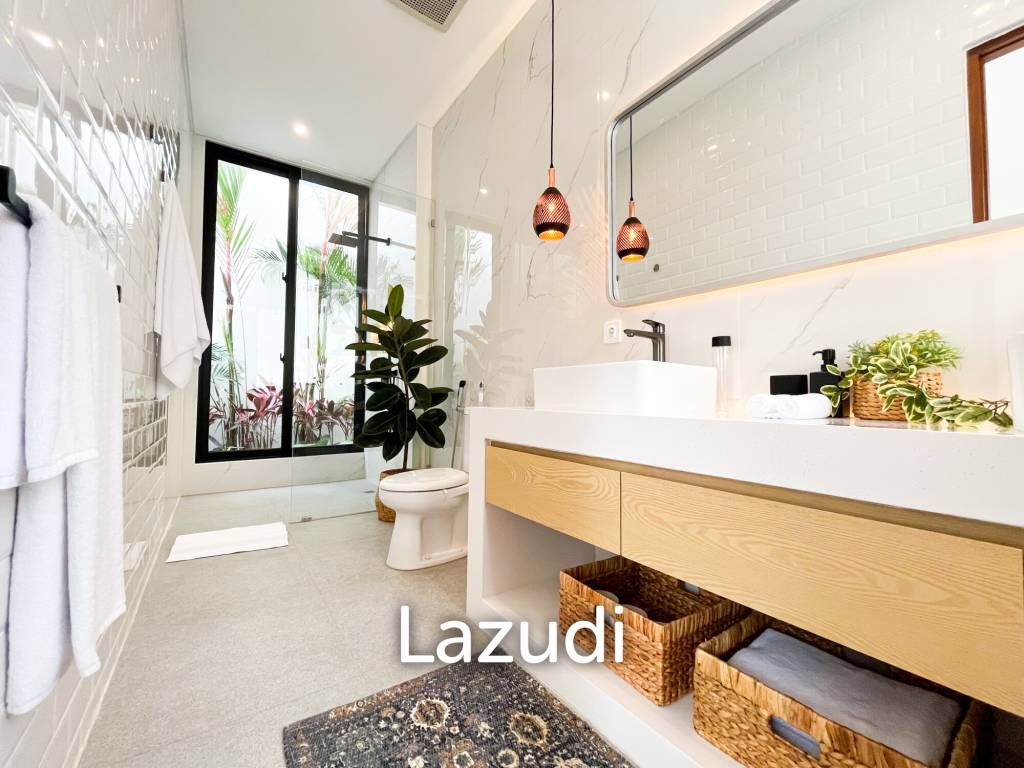 Ultra-Modern villa Situated beachside Pererenan with 44-year lease