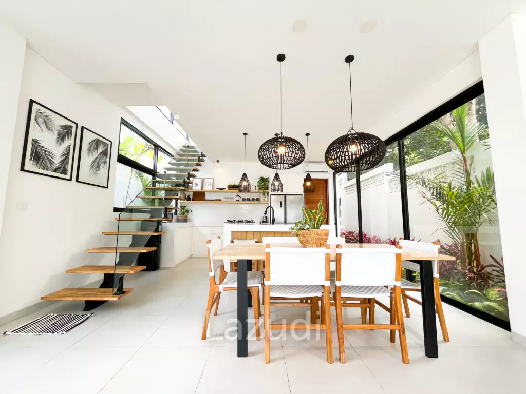 Ultra-Modern villa Situated beachside Pererenan with 44-year lease
