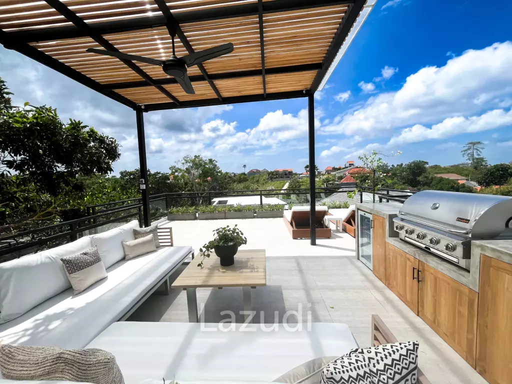 Ultra-Modern villa Situated beachside Pererenan with 44-year lease