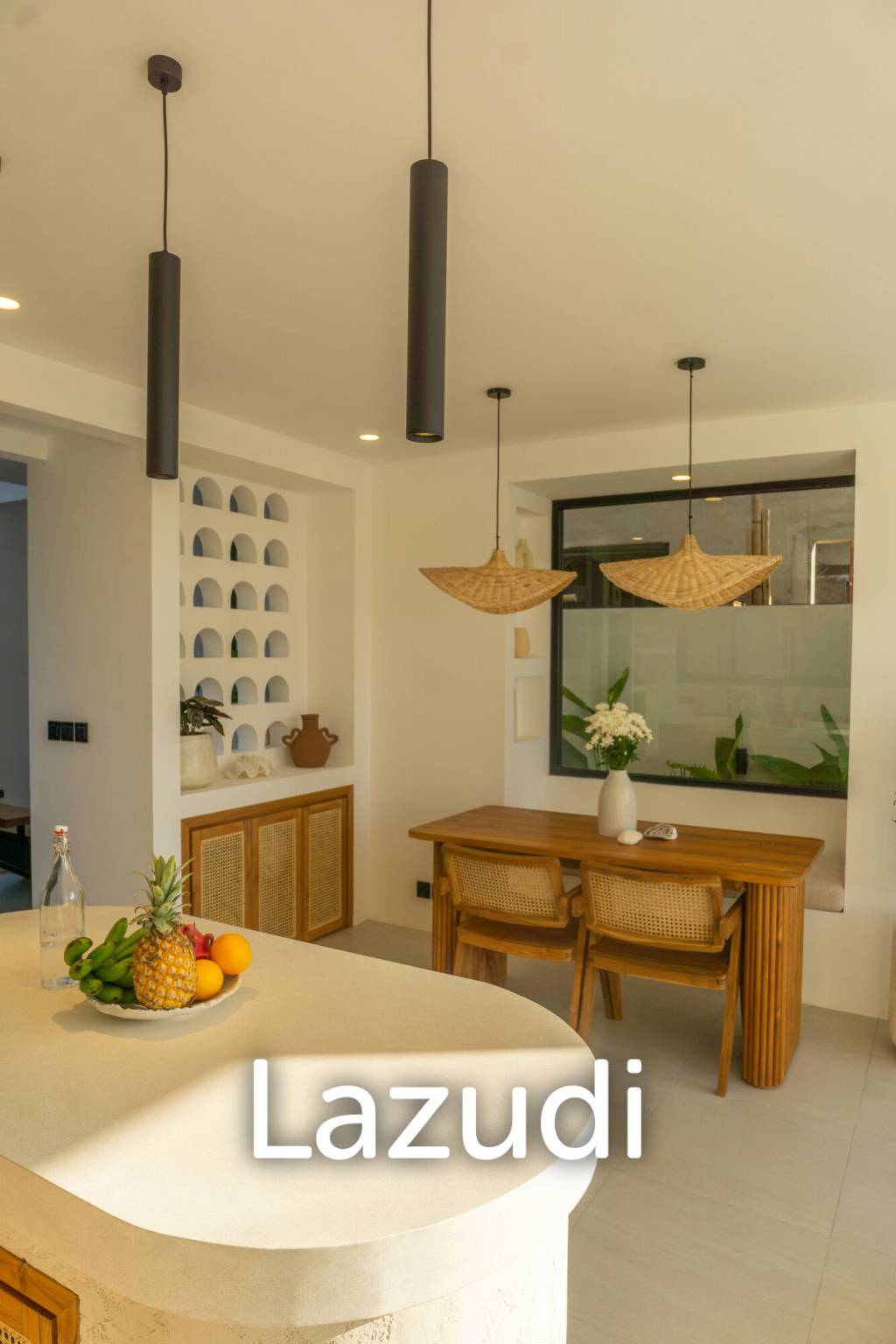Stunning One Bedroom steps away from Nyang-Nyang Beach