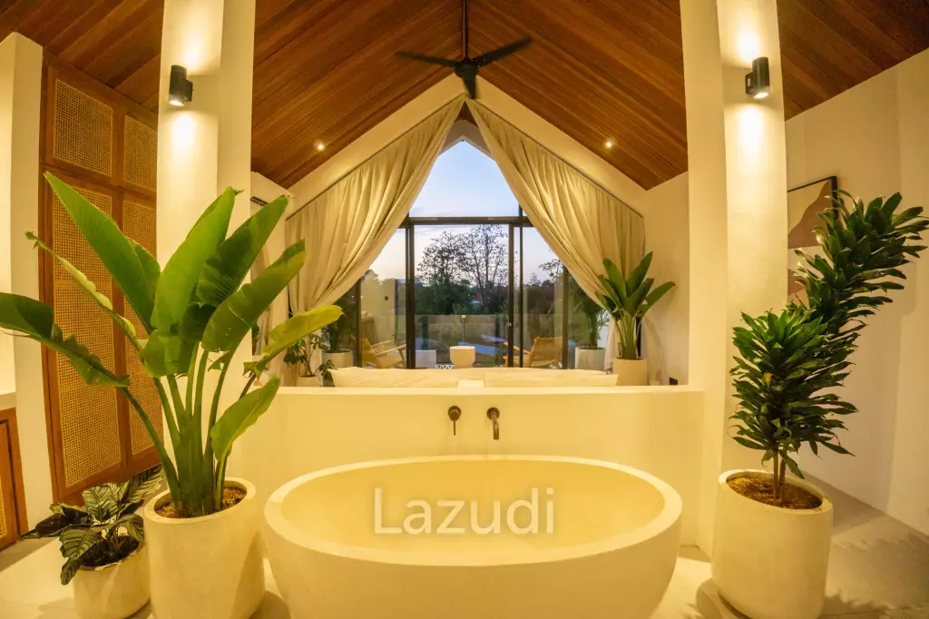 Stunning One Bedroom steps away from Nyang-Nyang Beach