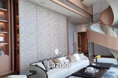 Ultra Luxury Condo 4 Bedroom for Sale in Khlong San Bangkok