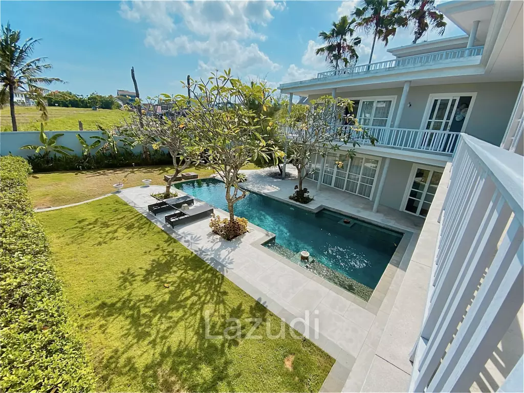 LUXURY VILLA IN BERAWA: WALK TO BEACH & FINNS RECREATION CLUB