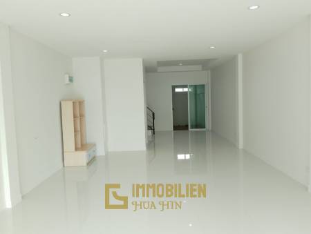 Great Location 2 bed Townhouse on Soi 102