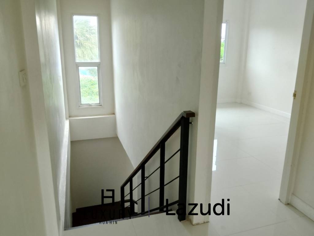 Great Location 2 bed Townhouse on Soi 102