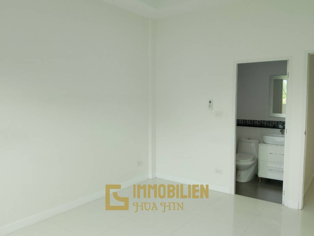 Great Location 2 bed Townhouse on Soi 102