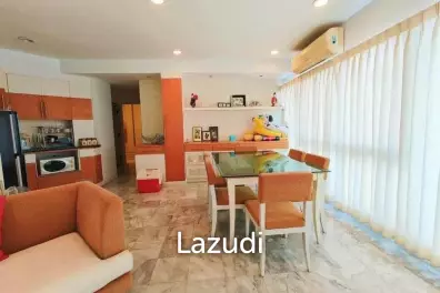 Palm Pavillion: Beachfront Sea Views Condo