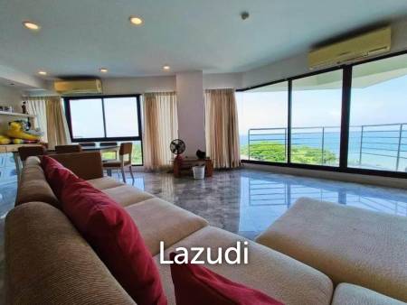 Palm Pavillion: Beachfront Sea Views Condo