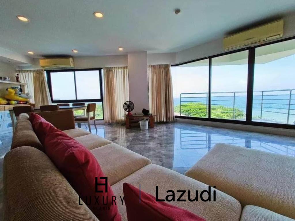 Palm Pavillion: Beachfront Sea Views Condo