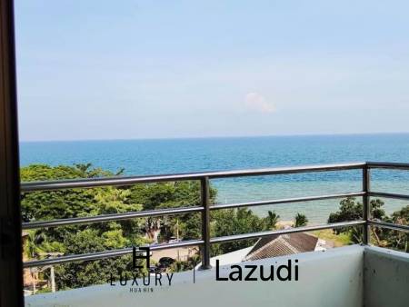 Palm Pavillion: Beachfront Sea Views Condo