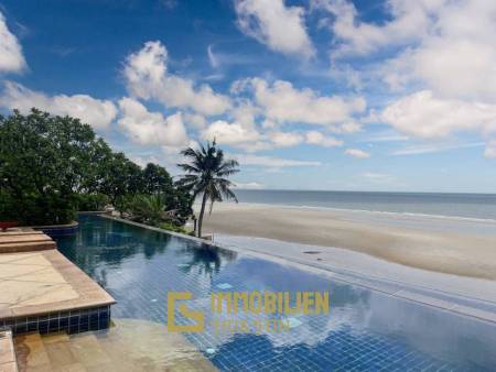 Palm Pavillion: คอนโดมิเนียมริมชายหาดพร้อมวิวทะเล