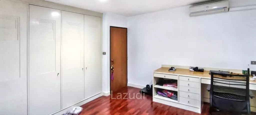 3 Bed 2 Bath 188 SQ.M Kiarti Thanee City Mansion