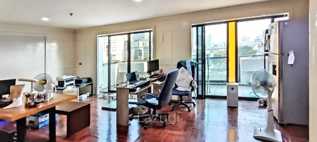 3 Bed 2 Bath 188 SQ.M Kiarti Thanee City Mansion