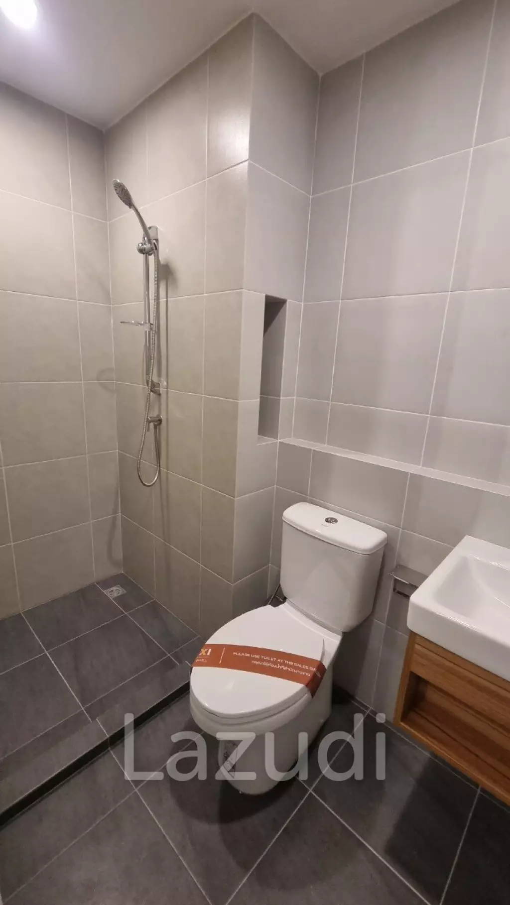 Family-Friendly Condo in Dao Khanong Bangkok