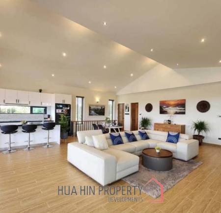 2 STOREY VILLA  : 4 beds pool villa on soi 112