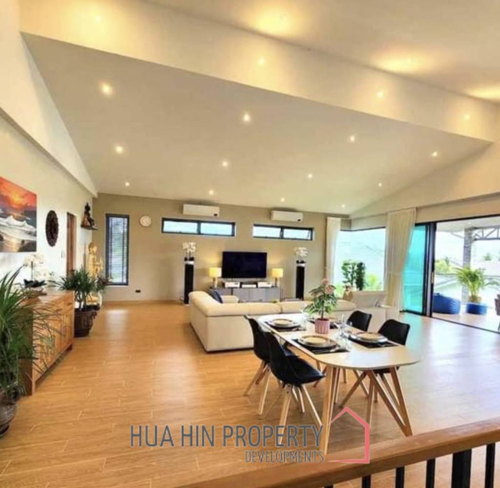 2 STOREY VILLA  : 4 beds pool villa on soi 112