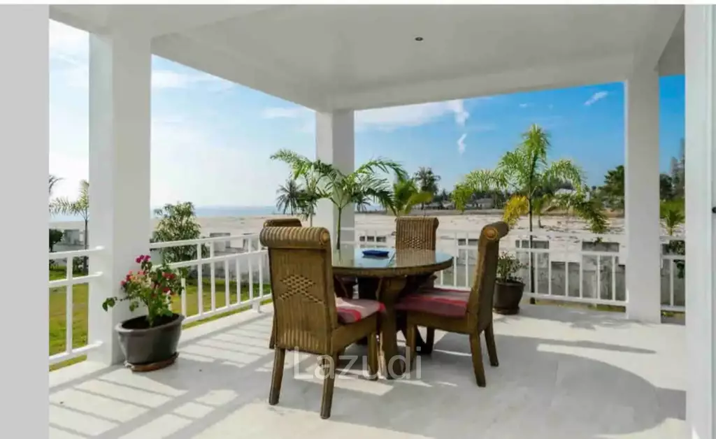 Luxurious 6 Bed Beachfront Villa in Huay Yang