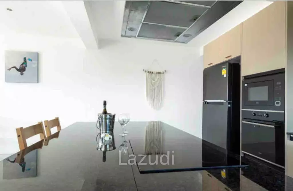 Luxurious 6 Bed Beachfront Villa in Huay Yang