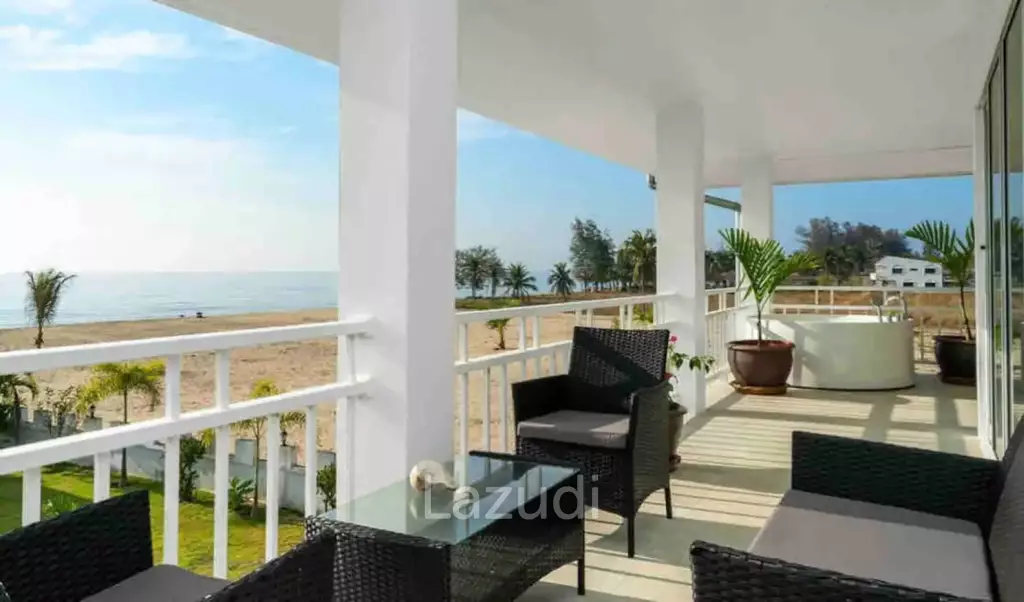 Luxurious 6 Bed Beachfront Villa in Huay Yang