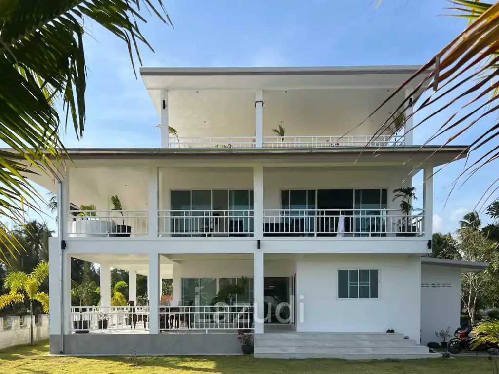 Luxurious 6 Bed Beachfront Villa in Huay Yang
