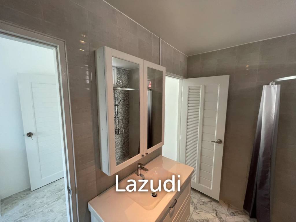 Luxurious 6 Bed Beachfront Villa in Huay Yang