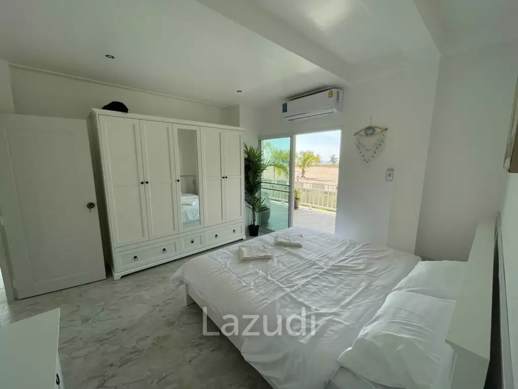 Luxurious 6 Bed Beachfront Villa in Huay Yang
