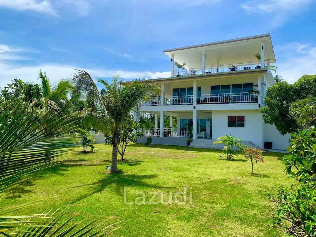 Luxurious 6 Bed Beachfront Villa in Huay Yang