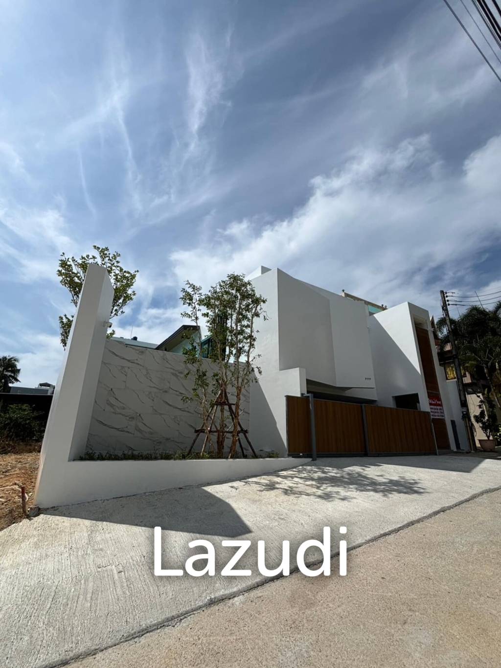 Brand New 3-Bedroom Villa For Sale In Soi Saiyuan, Rawai