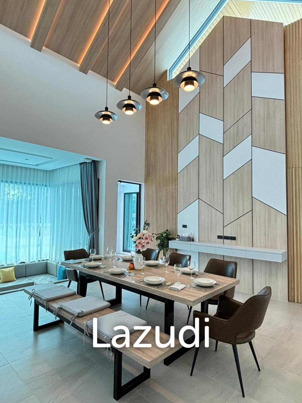 Brand New 3-Bedroom Villa For Sale In Soi Saiyuan, Rawai