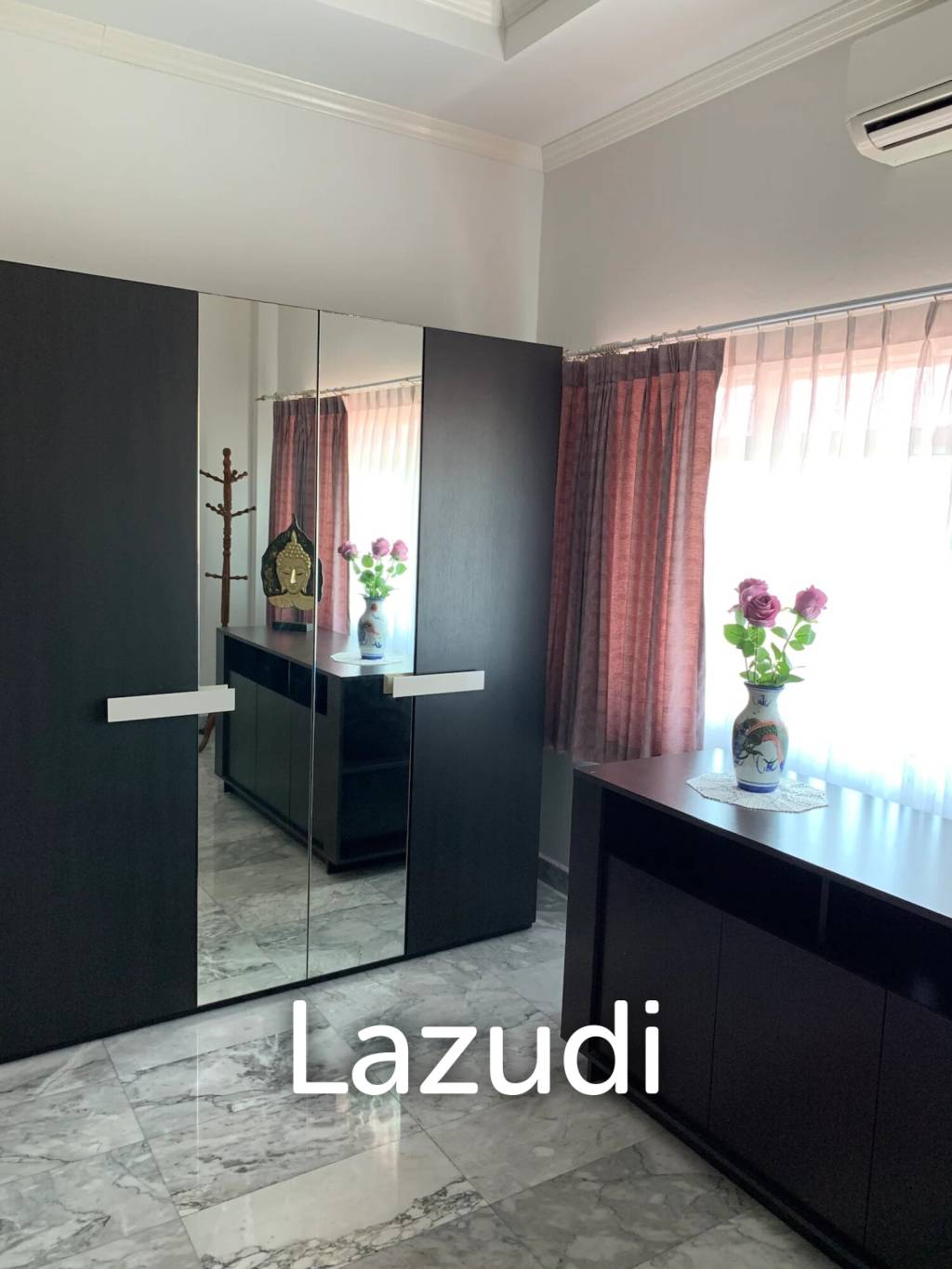 4 Bed Beachfront villa at Huay Yang