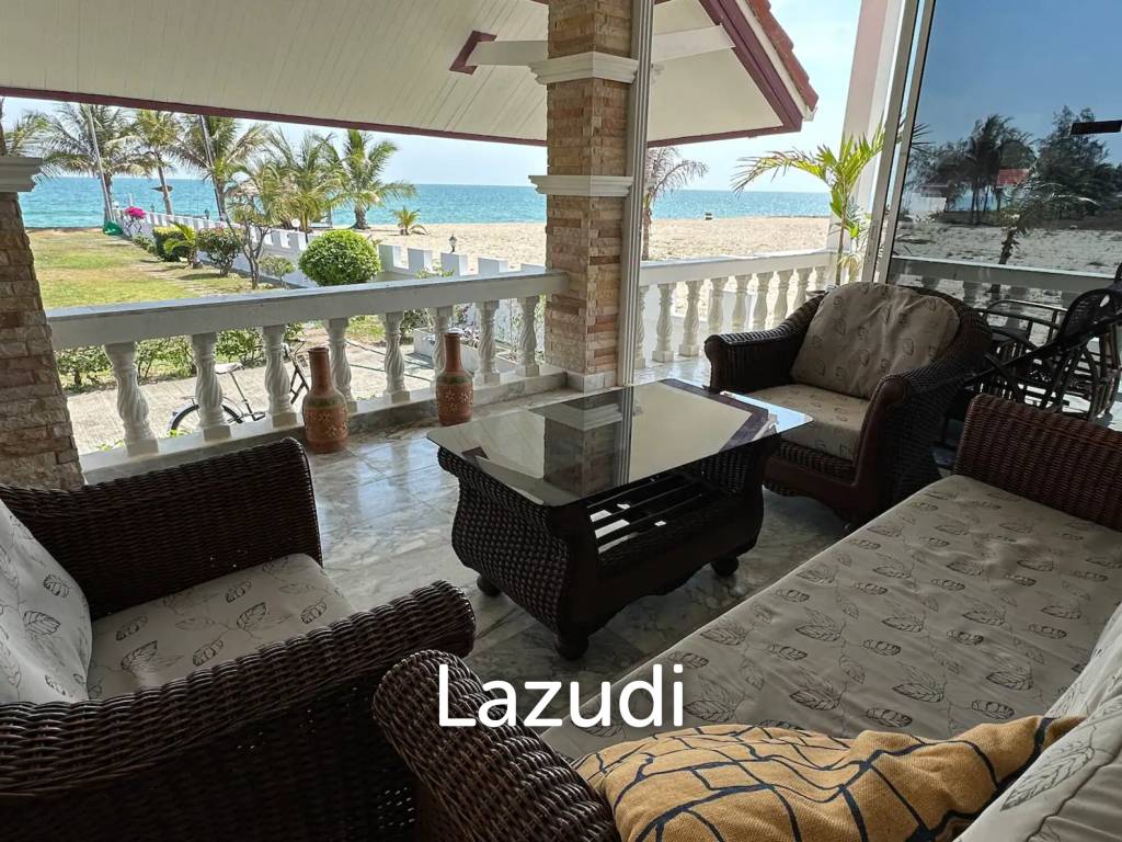 4 Bed Beachfront villa at Huay Yang