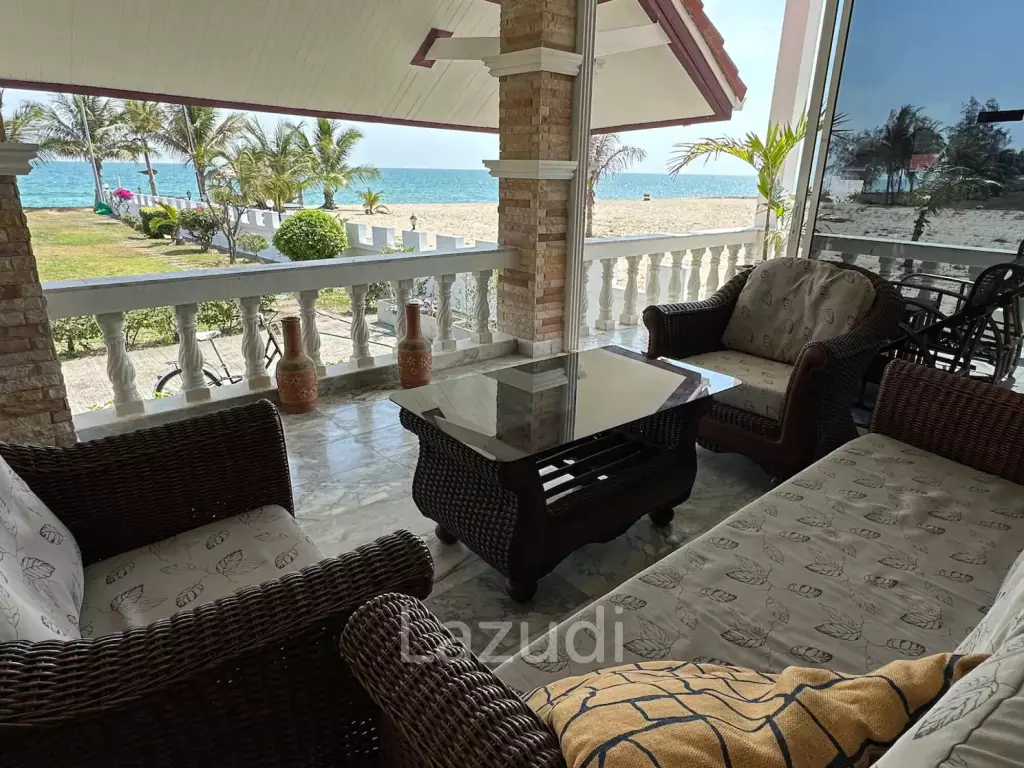 4 Bed Beachfront villa at Huay Yang