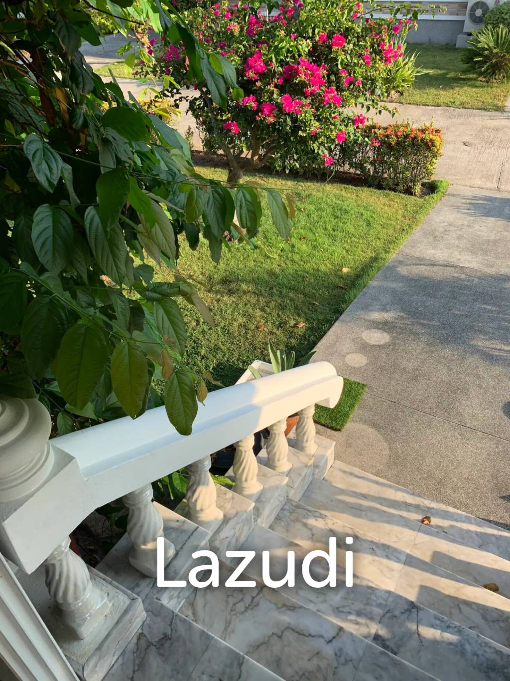 4 Bed Beachfront villa at Huay Yang