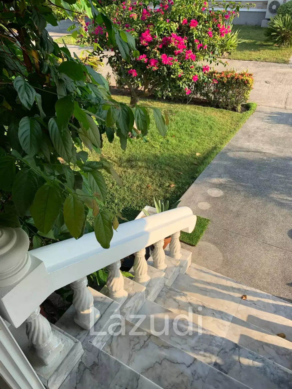 4 Bed Beachfront villa at Huay Yang