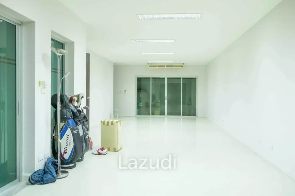 3-Story Home Office Building for Sale Near Central Phuket
