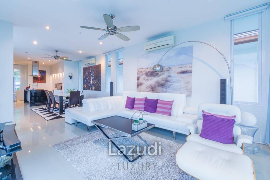 Luxury 3 Bedroom Villa with Nice Sea View!