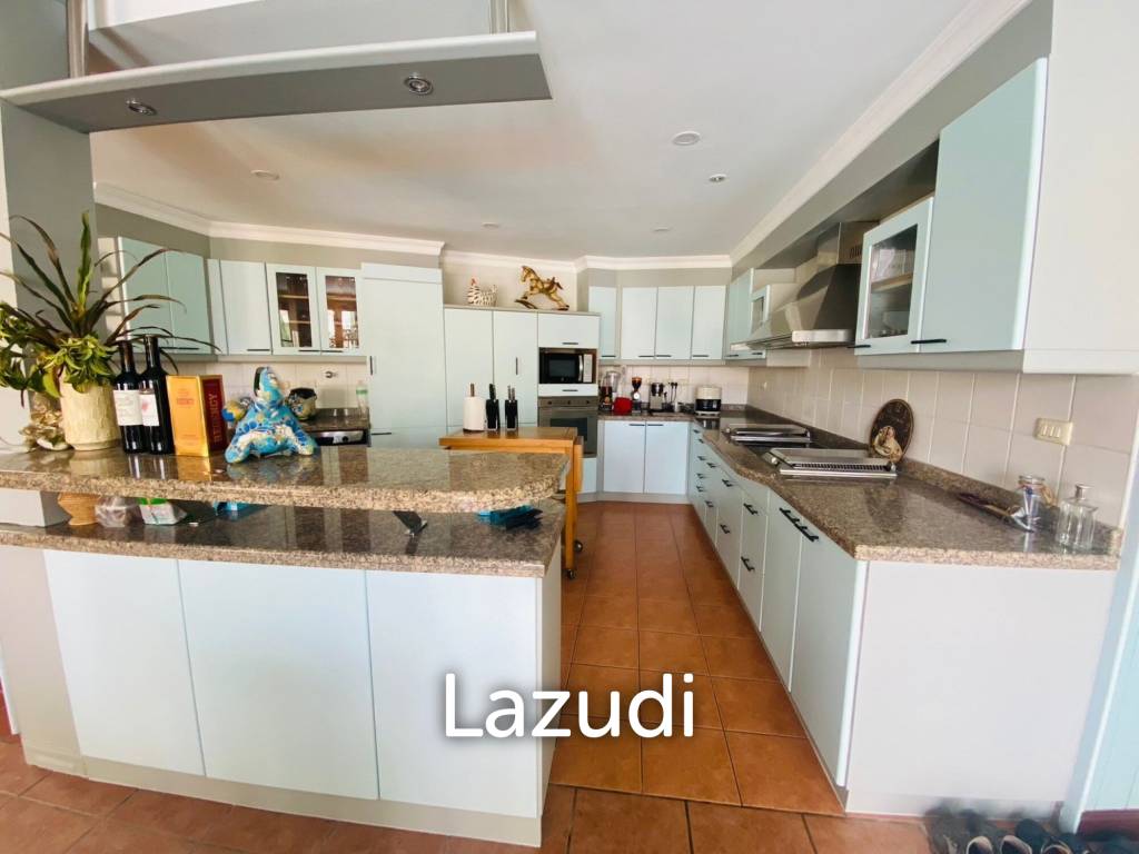 5 Beds 6 Baths 635 SQ.M. Suwattana Garden Homes