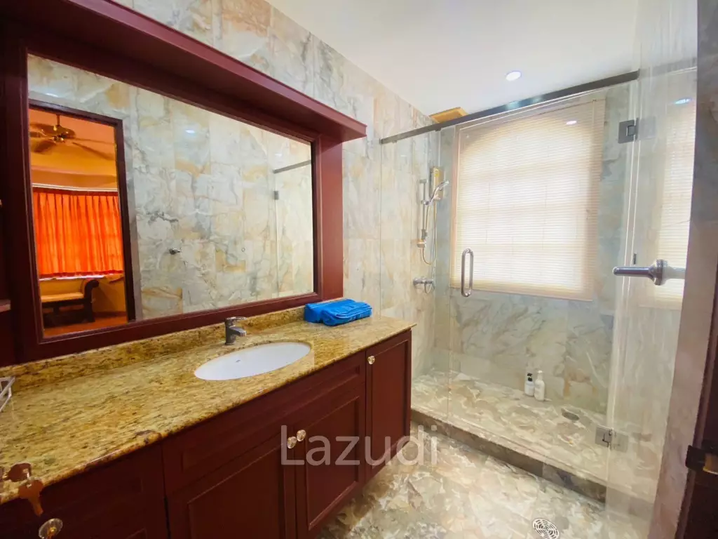 5 Beds 6 Baths 635 SQ.M. Suwattana Garden Homes