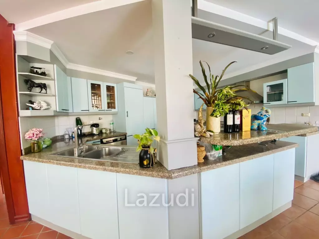 5 Beds 6 Baths 635 SQ.M. Suwattana Garden Homes