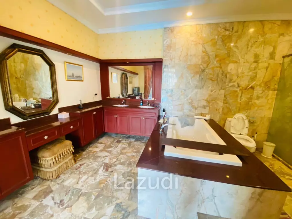 5 Beds 6 Baths 635 SQ.M. Suwattana Garden Homes