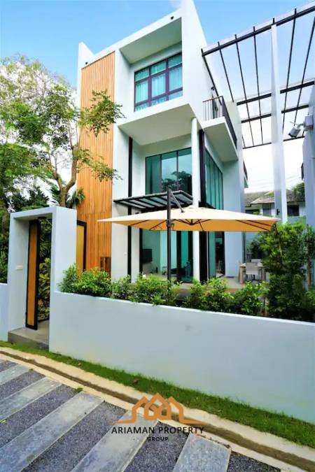 Luxurious Modern Townhouse in Bo Phut Ko Samui