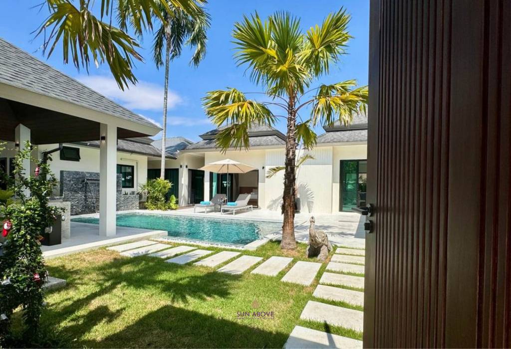 Luxurious 4-Bedroom Pool Villa for Sale in Soi Saiyuan, Rawai