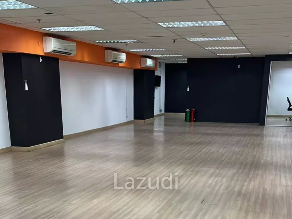 Office Space for rent in Sukhumvit 13