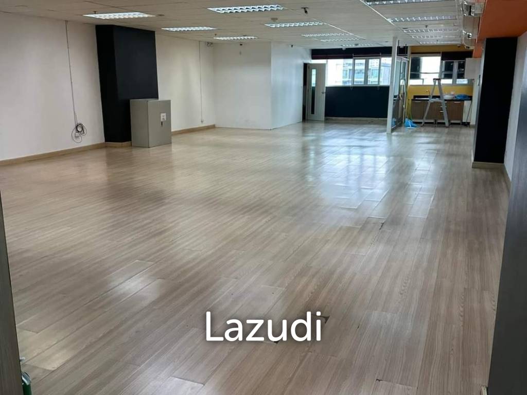 Office Space for rent in Sukhumvit 13