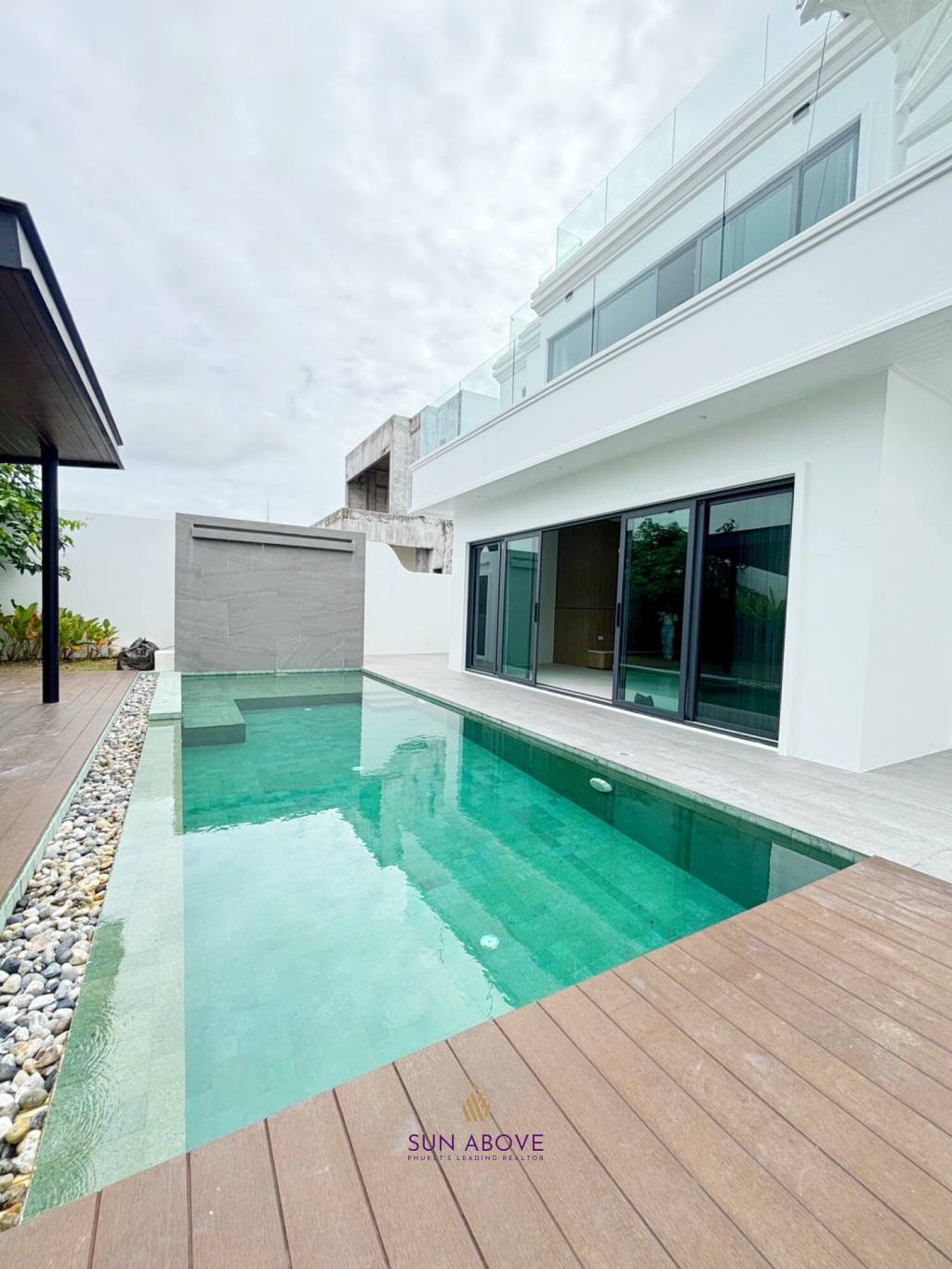 Newly Renovated 3-Bedroom Ivory Pool Villa in Rawai