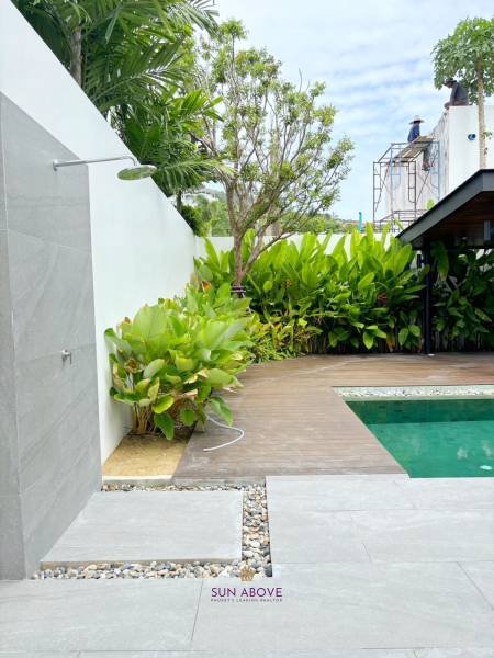 Newly Renovated 3-Bedroom Ivory Pool Villa in Rawai