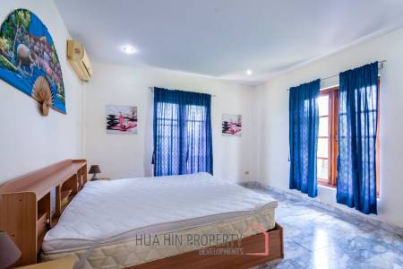 2 Beautiful bungalows, 2 bed each on landscaped garden