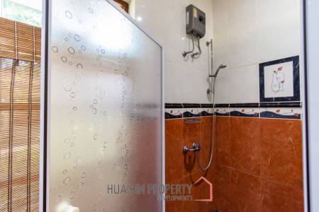 2 Beautiful bungalows, 2 bed each on landscaped garden