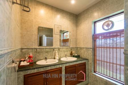 2 Beautiful bungalows, 2 bed each on landscaped garden